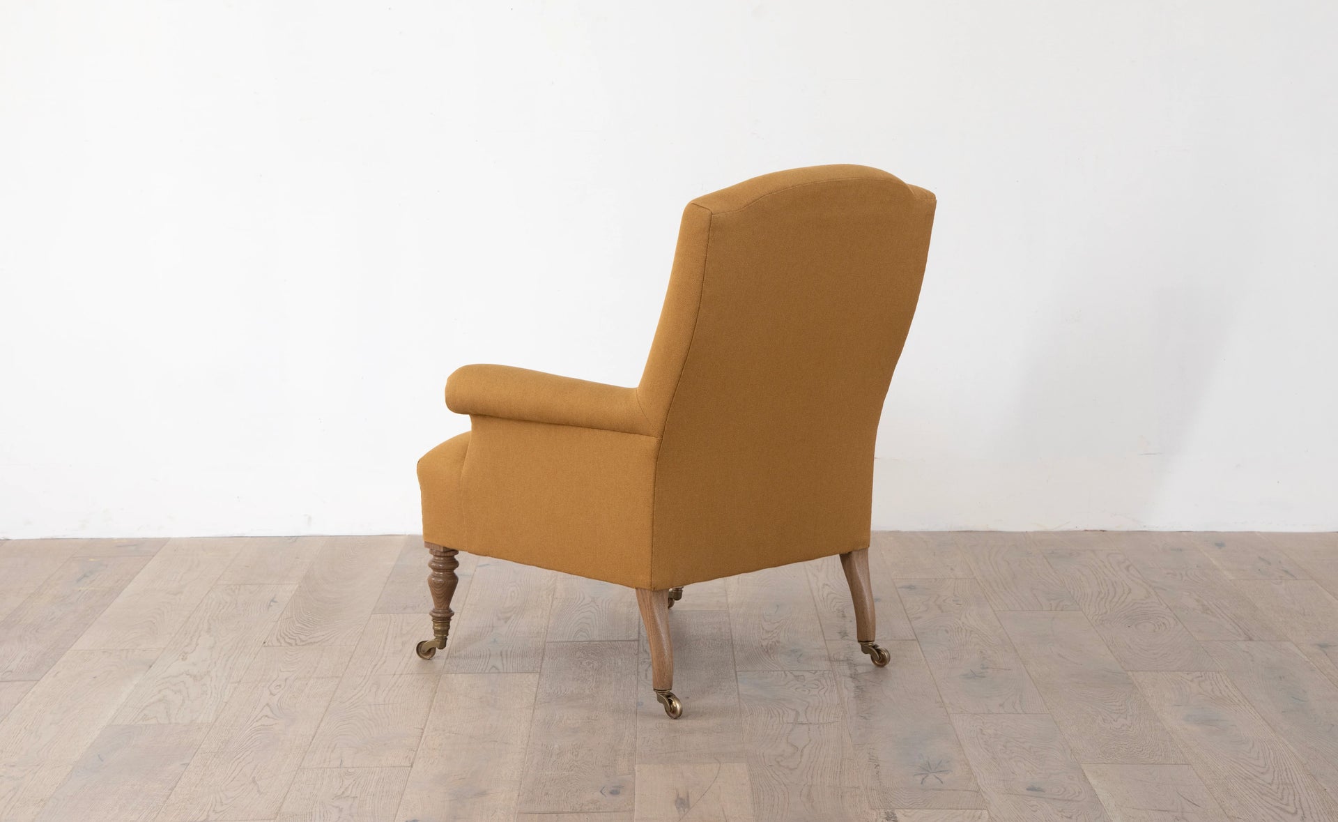 THE ILCHESTER ARMCHAIR BY TODHUNTER EARLE FOR LORFORDS CONTEMPORARY