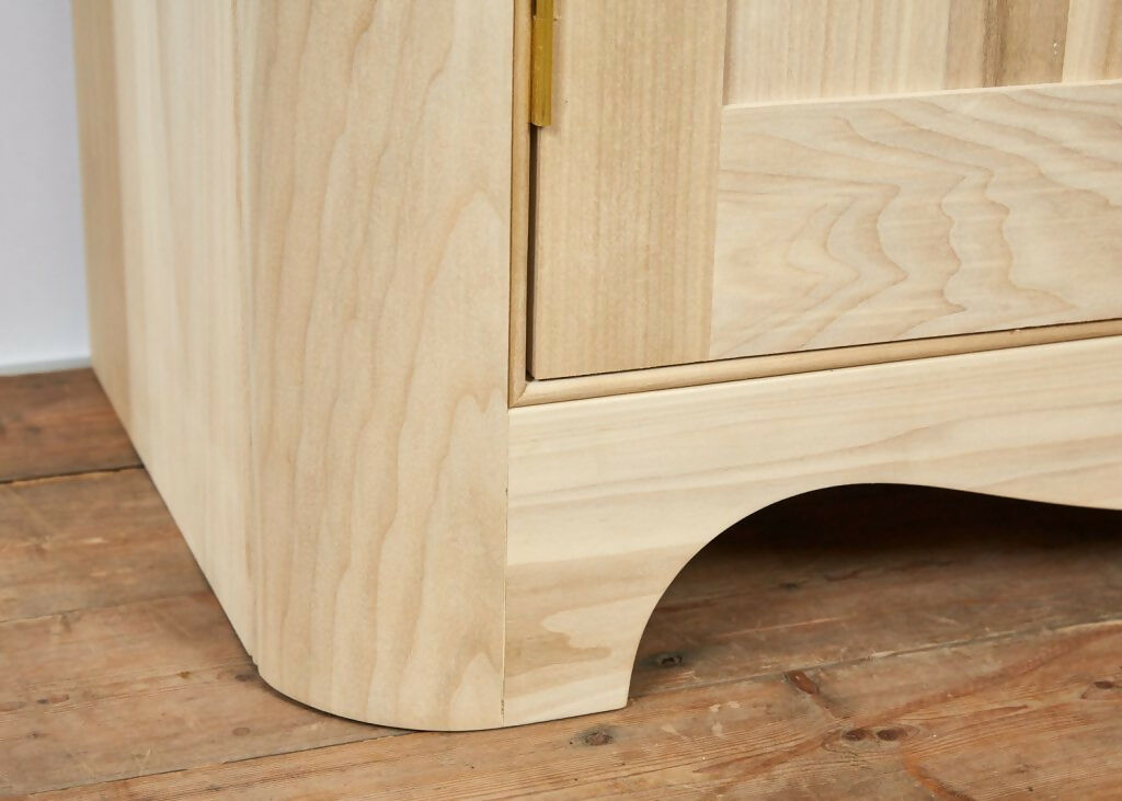 Curvy-Cupboard-0030-1024x731