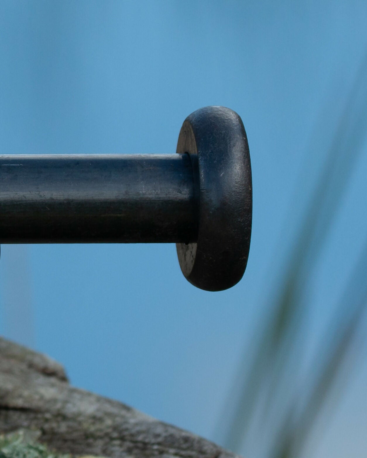 Disc finial