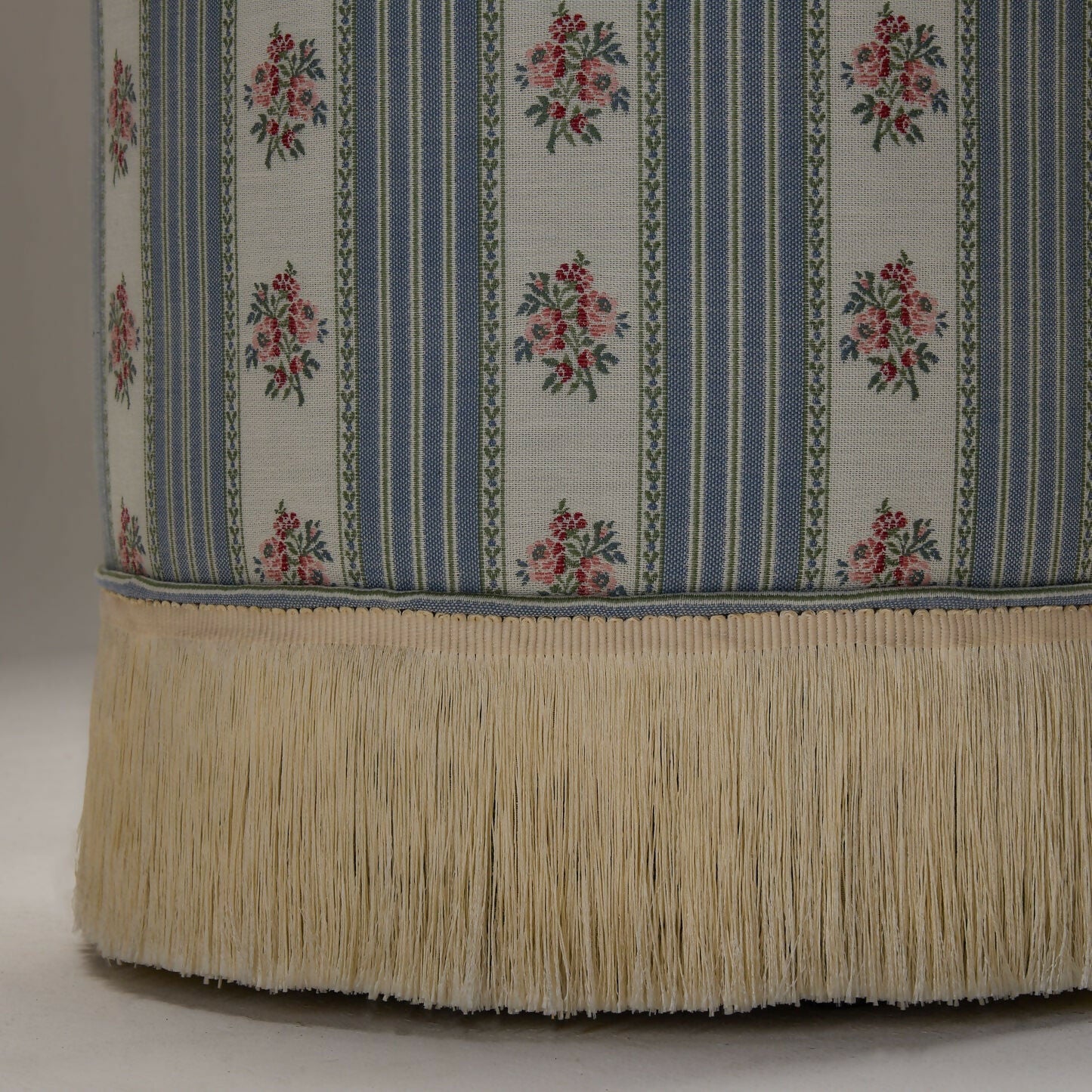 sofastripe1close