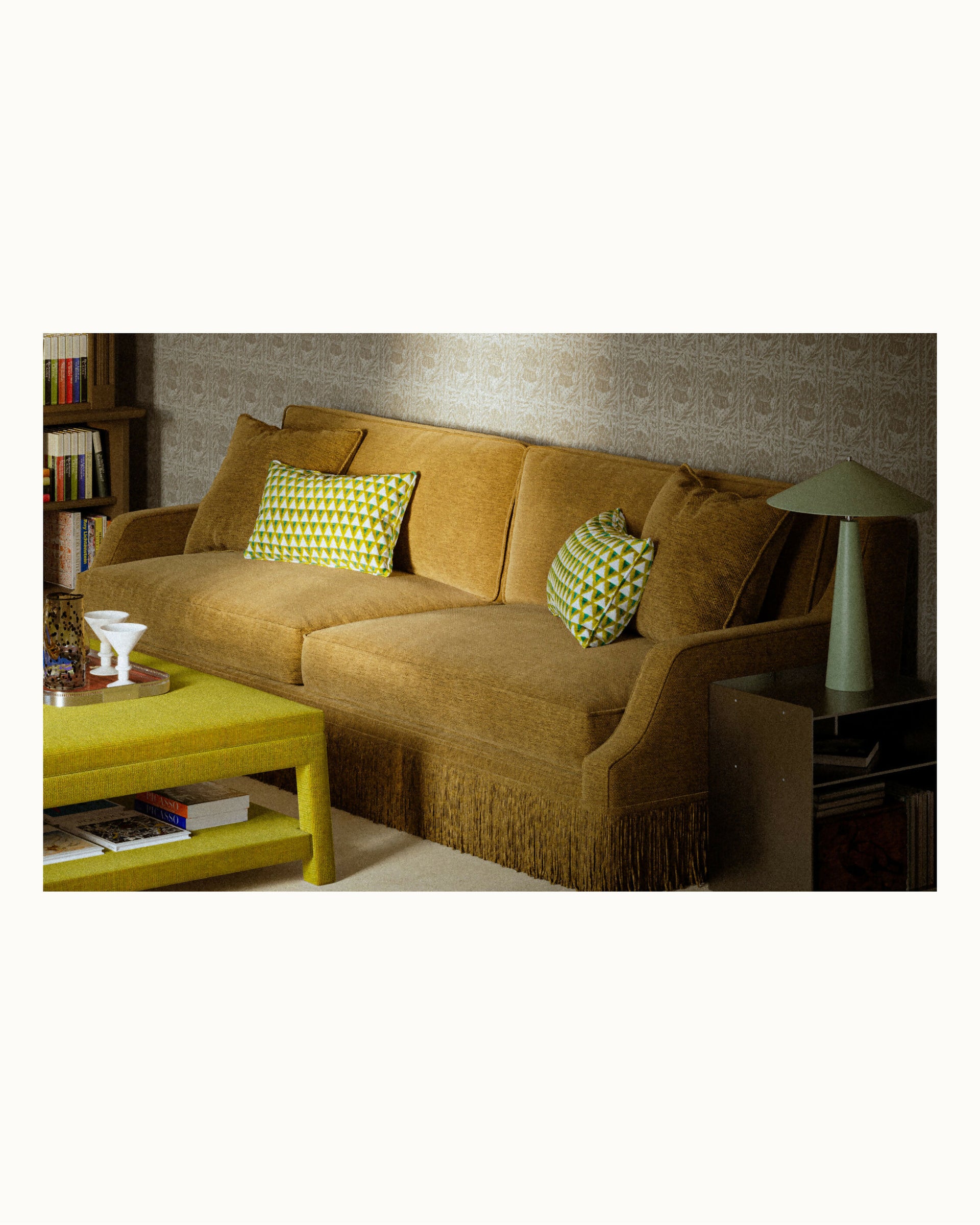 sofa RU Hemp Tobacco