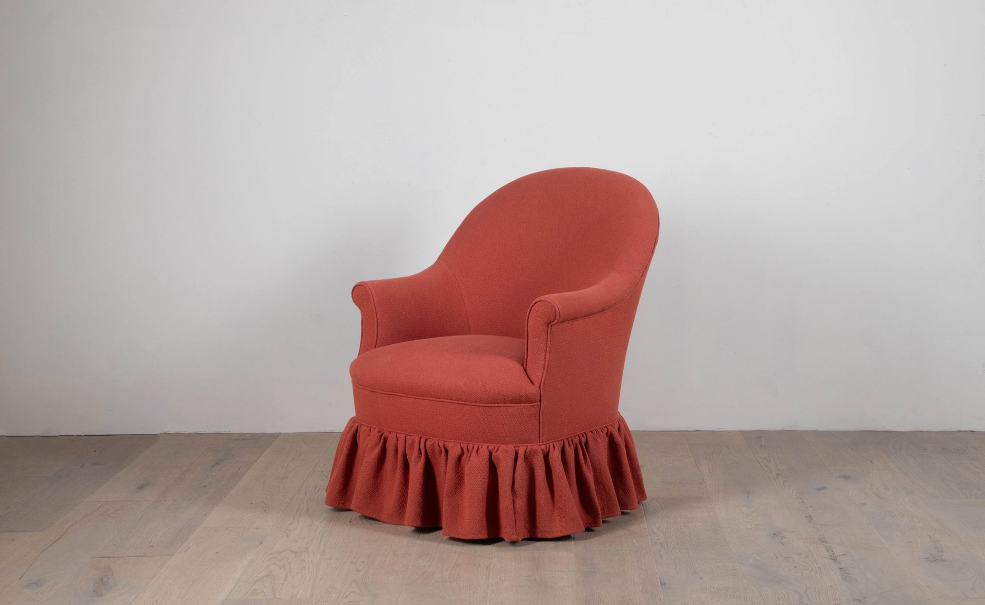 THE MARKHAM ARMCHAIR BY TODHUNTER EARLE FROM LORFORDS CONTEMPORARY