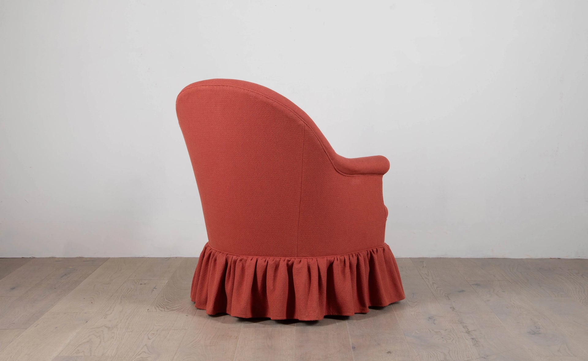 THE MARKHAM ARMCHAIR BY TODHUNTER EARLE FROM LORFORDS CONTEMPORARY
