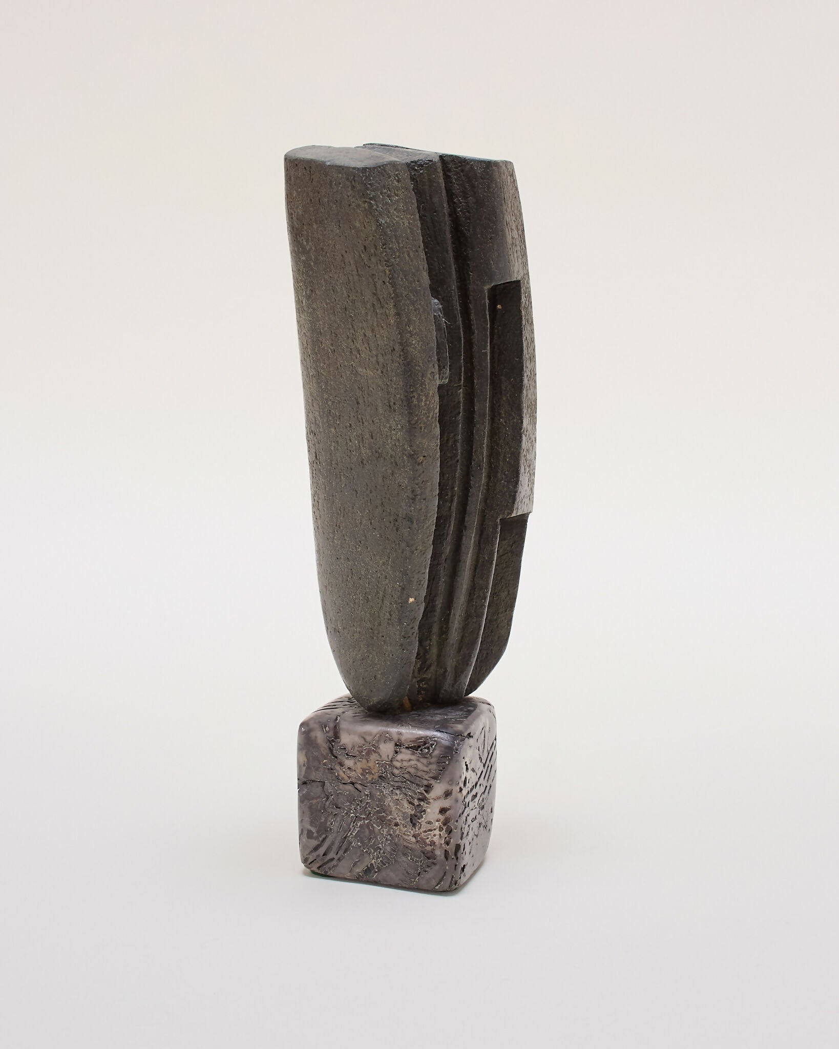 COL-Peter-Hayes-Ceramic-Sculpture-Angle-3
