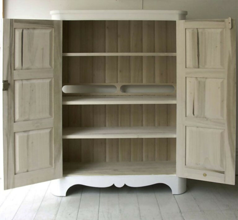 Curvey-Cupboard-open-768x709