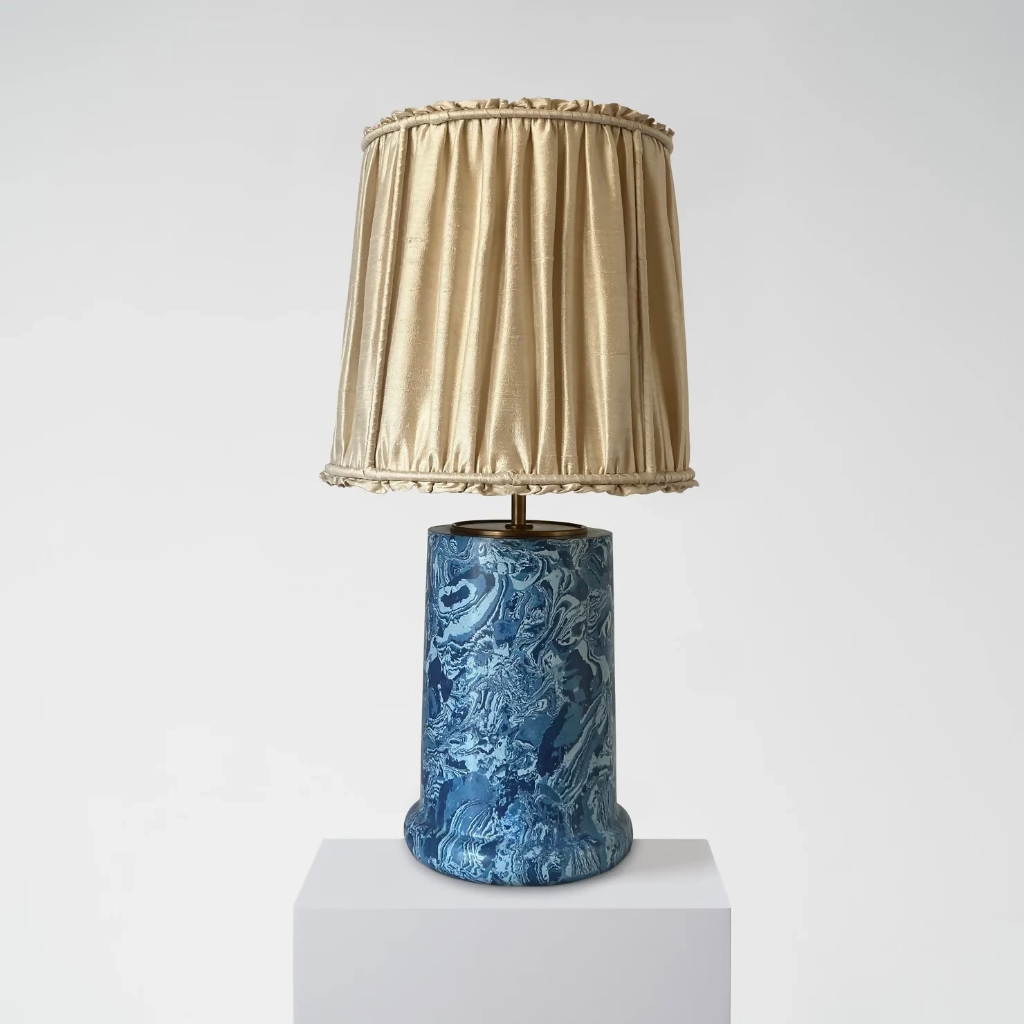 LandordBlueScagliolaTableLamp01_1480x