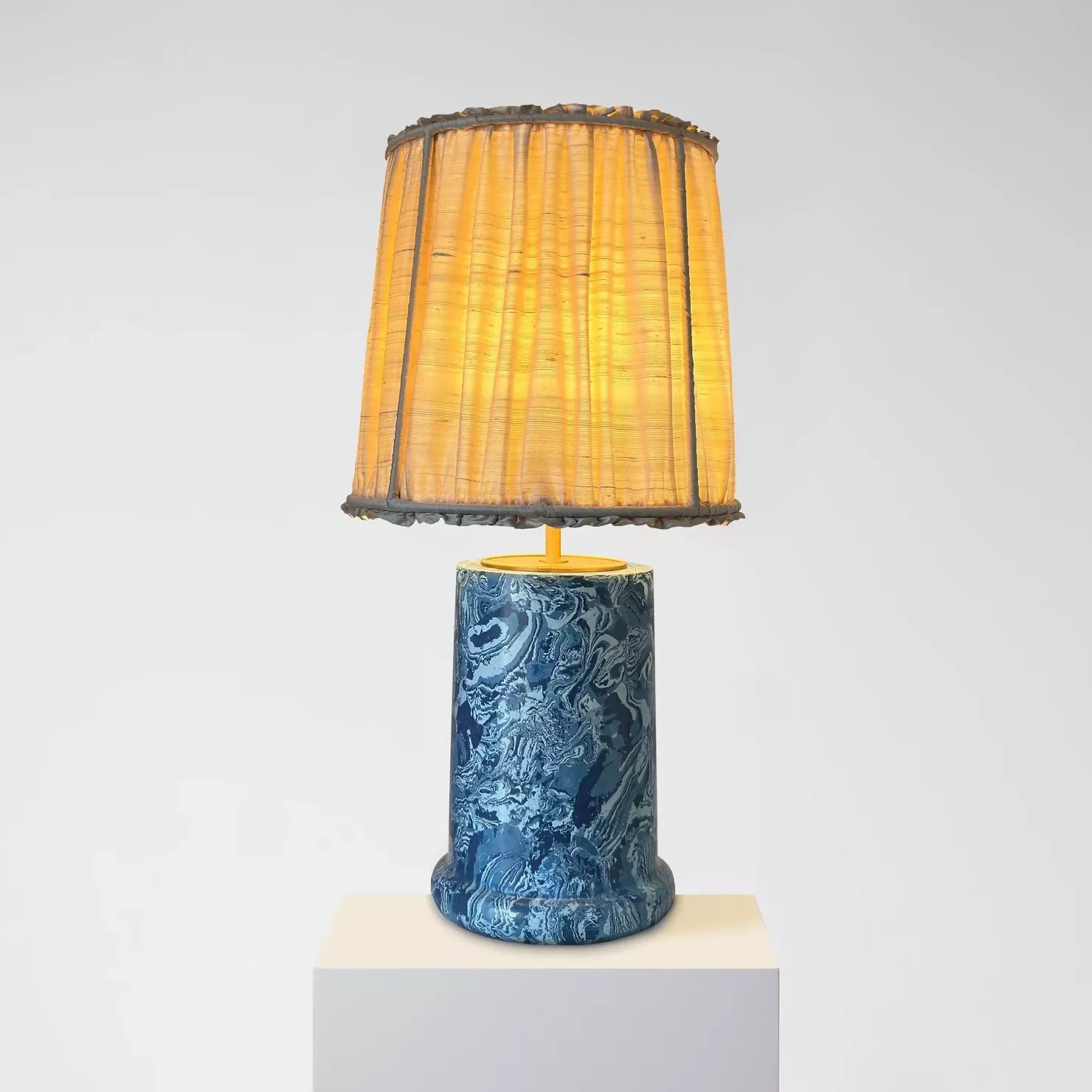LandordBlueScagliolaTableLamp02_1480x