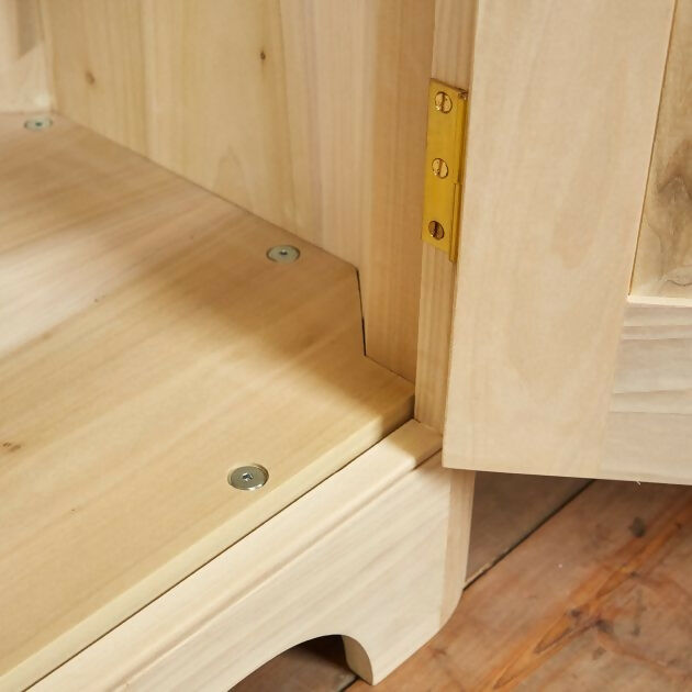 Curvy-Cupboard-0021-630x630